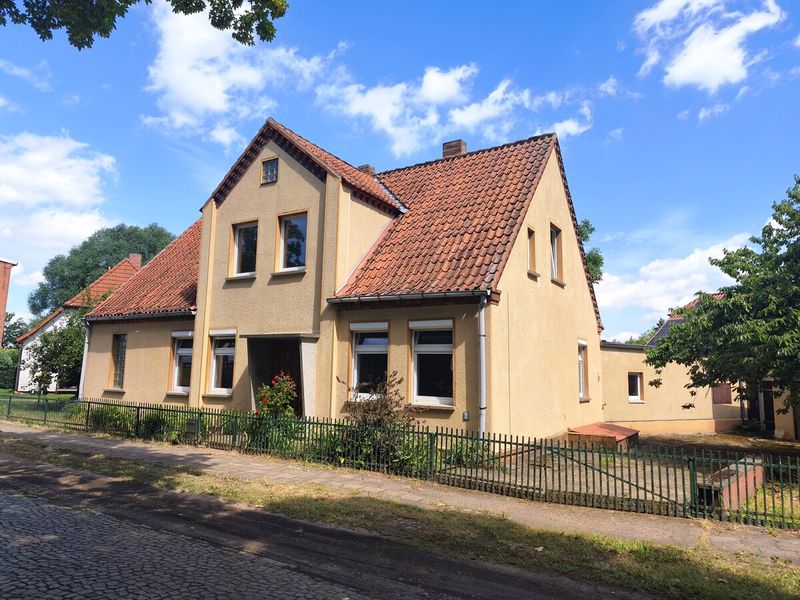 Potenzial trifft Lage - Familienhaus in ruhiger Hafennähe - Sanierungsobjekt mit Charme